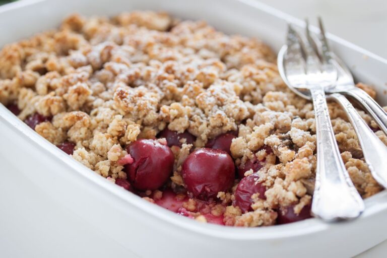 Rhubarb Crisp