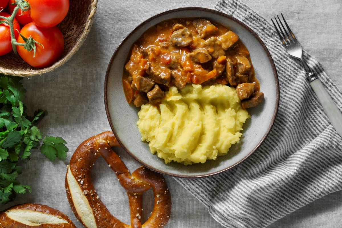 Classic Beef Stroganoff