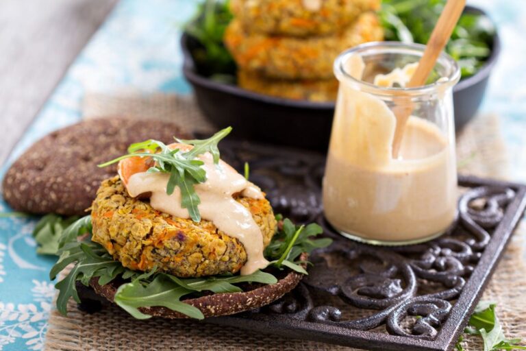 White Cheddar Spinach Chicken Burgers