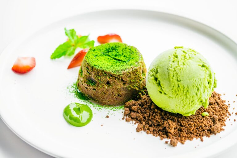 Matcha Pistachio Ice Cream Crunch